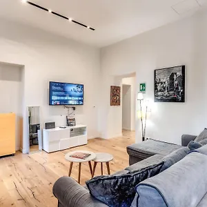 Stylish Big Flat In Piazza Del Popolo Roma